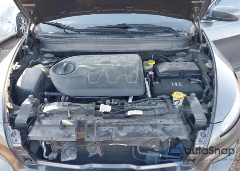 2017 Jeep Cherokee Limited 4X4 из США, поврежденный, VIN 1C4PJMDS7HW501832